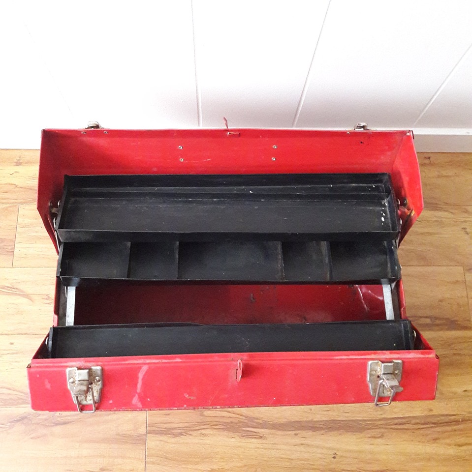 International Tool Box H12" x W9" x L21" Good Condition Vancouver
