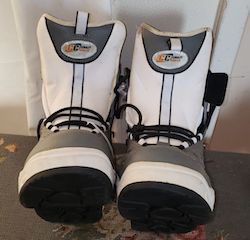 CC CRAZY CREEK, Snowboard boots, size 2 1/2   #394+6