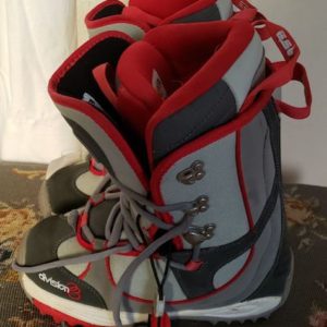 DIVISION23,Snow board boots, size 7   #394+11