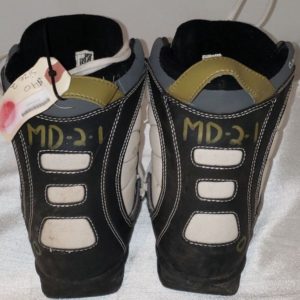 24/SEVEN, Designed Canada Snowboard boots, SIZE US 2        #394+65